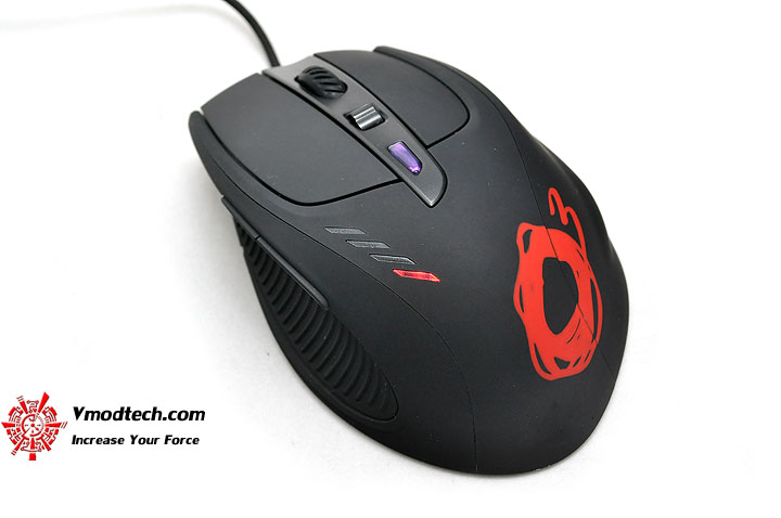 dsc 0042 OZONE RADON 5K Laser Gaming Mouse & OZONE EXPOSURE Mousepad Review