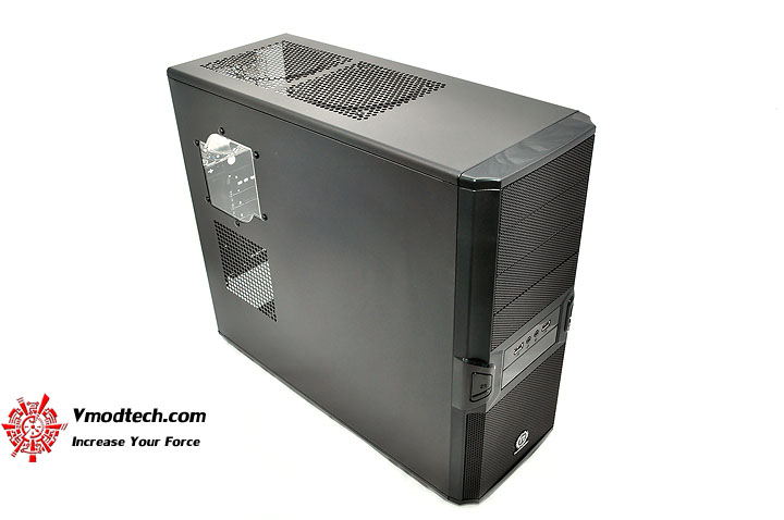 dsc 0188 Thermaltake V3 Black Edition Chassis Review