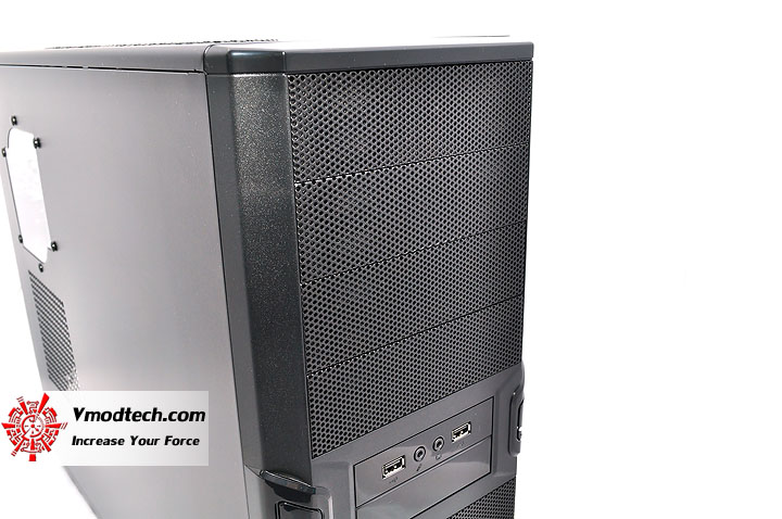 dsc 0190 Thermaltake V3 Black Edition Chassis Review