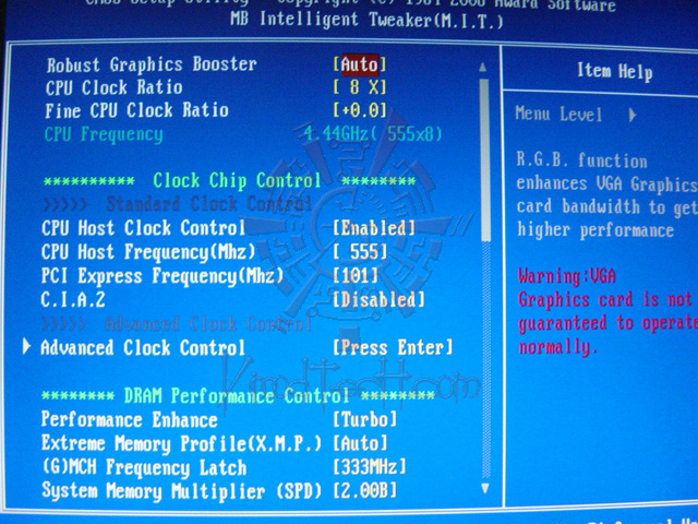 bios002 GIGABYTE EP45 UD3R :  Easily to Play with FSB.