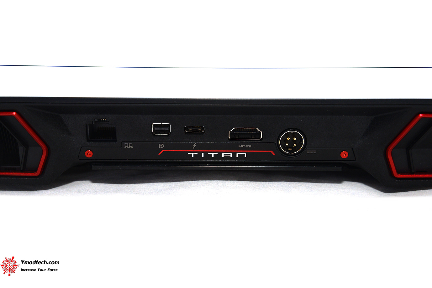 dsc 4758 MSI GT73VR 6RF Titan Pro Review