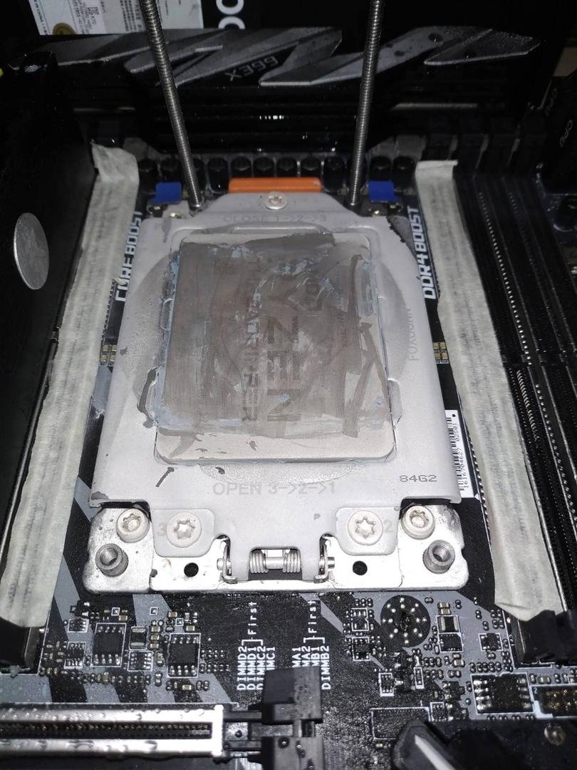 62818_01_amd-ryzen-threadripper-2990wx-overclocked-6ghz-ln2_full 62818 01 amd ryzen threadripper 2990wx overclocked 6ghz ln2 full AMD Ryzen Threadripper 2990WX ถูกโอเวอร์คล๊อกไปที่ 6GHz ด้วยไนโตรเจนเหลว LN2