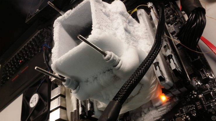 image_id_2052184-740x416 image id 2052184 740x416 AMD Ryzen Threadripper 2990WX ถูกโอเวอร์คล๊อกไปที่ 6GHz ด้วยไนโตรเจนเหลว LN2