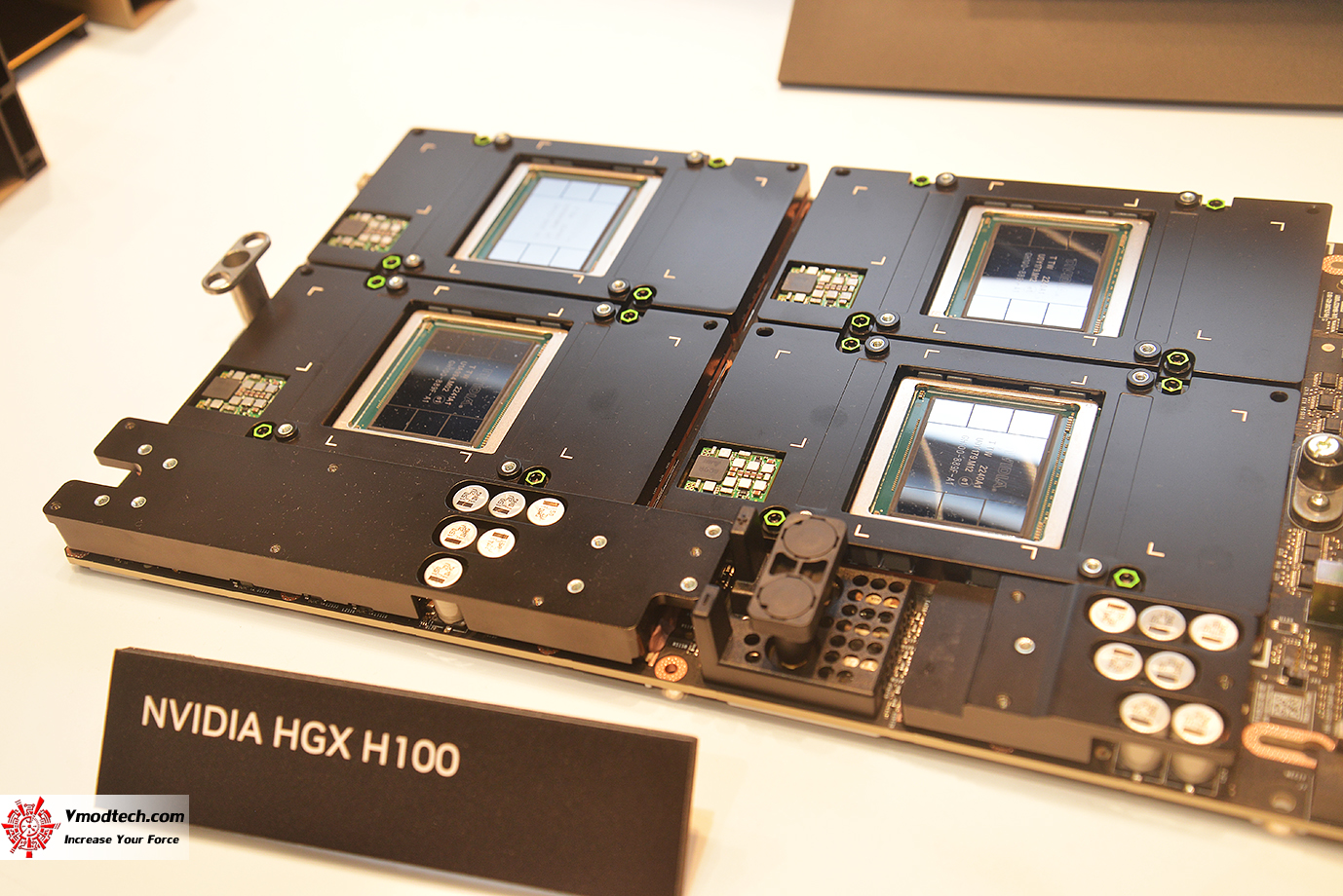 dsc 9869 Nvidia HQ@Computex2023 เยี่ยมชมสำนักงานใหญ่ Nvidia กับการโชว์ประสิทธิภาพการ์ดจอเกมมิ่งฟีเจอร์ใหม่และการ์ดจอ Grace Hopper รุ่นใหม่ล่าสุดแบบใกล้ชิด