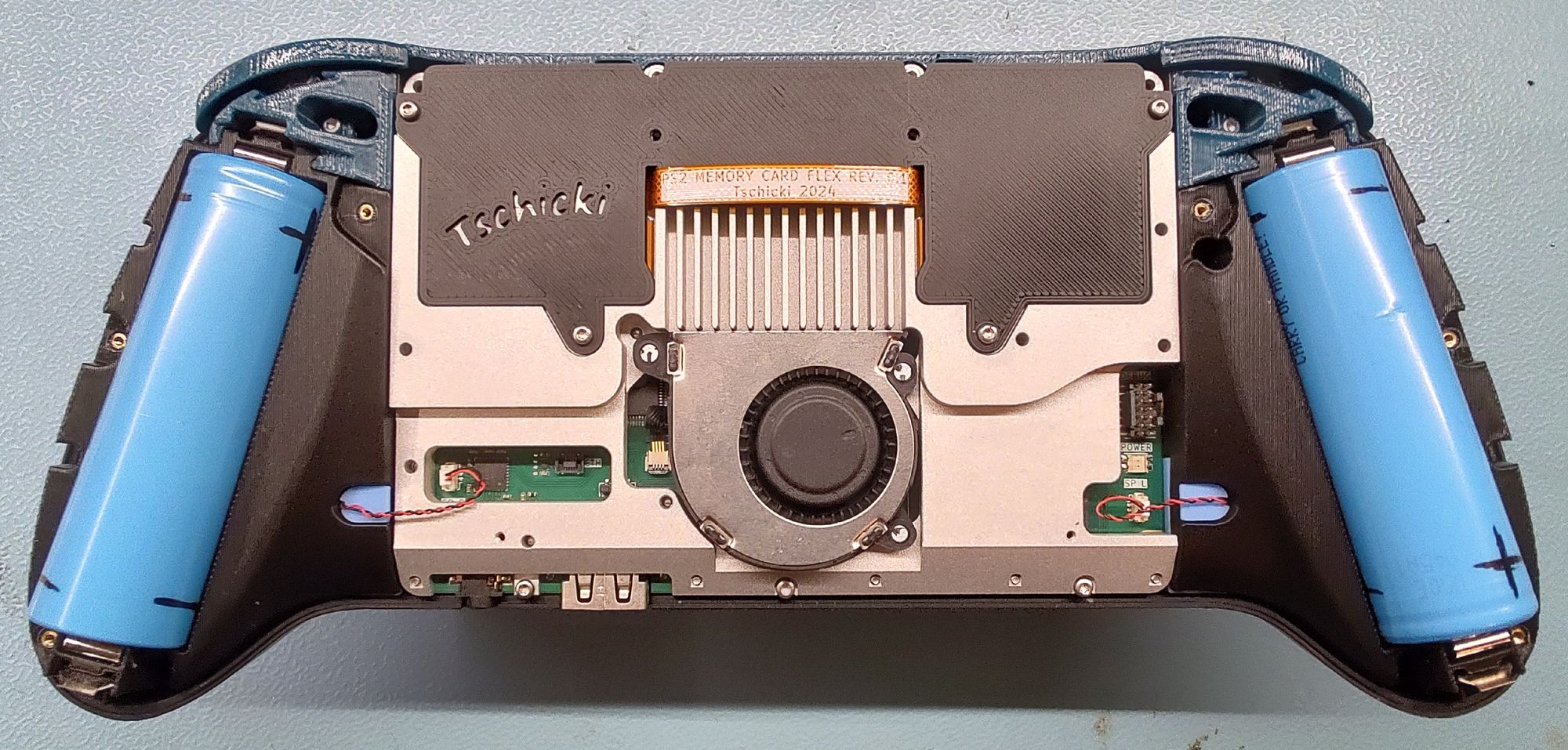 playstation-2-portable-custom-pcb-hero-2 playstation-2-portable-custom-pcb-hero-2