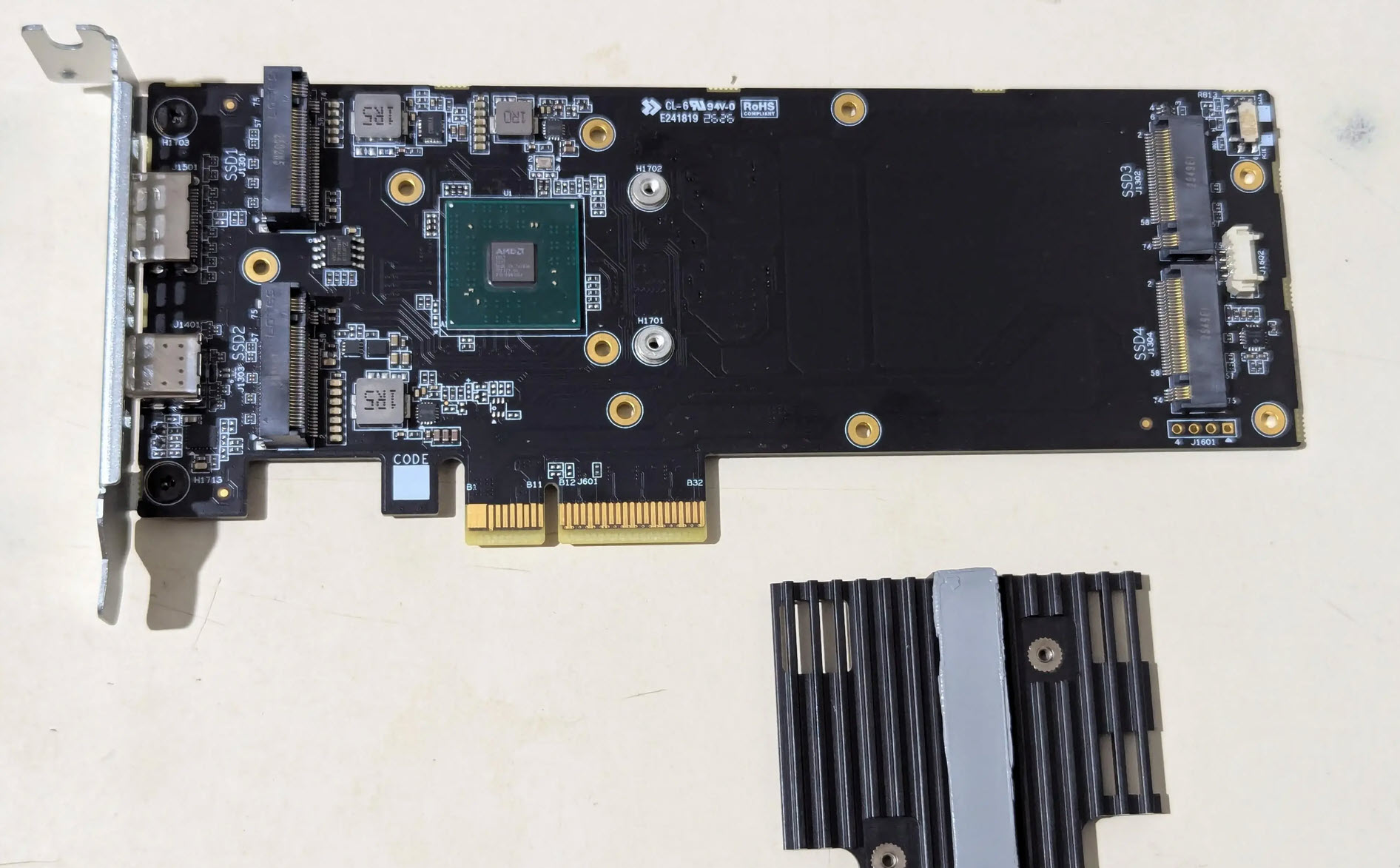 MINISFORUM ESP4B เพิ่ม NVMe 4 ลูกผ่าน PCIe 4.0 x4 พร้อม OCuLink และ USB 20Gbps