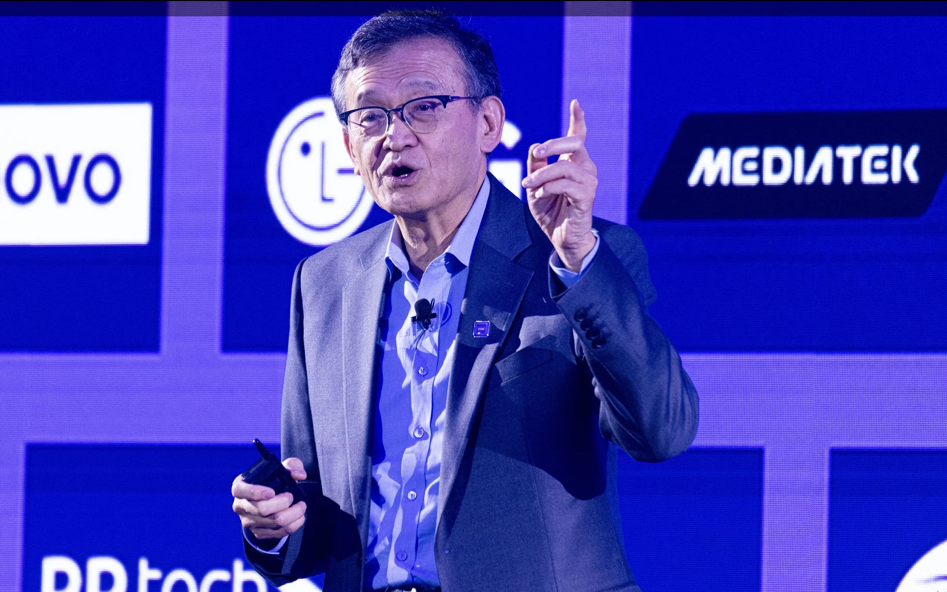 ซีอีโอ Intel เตือนวิกฤตขาดแคลนฮาร์ดแวร์ AI อาจยืดเยื้ออีก 2–3 ปี พร้อมชี้อุตสาหกรรมต้องพิสูจน์ผลตอบแทนจากการลงทุน