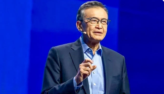 ซีอีโอ Intel มองจีนไม่ได้ตามหลังมากนักในเทคโนโลยีผลิตชิป แม้ถูกสหรัฐฯ จำกัดการเข้าถึงเครื่องจักร EUV